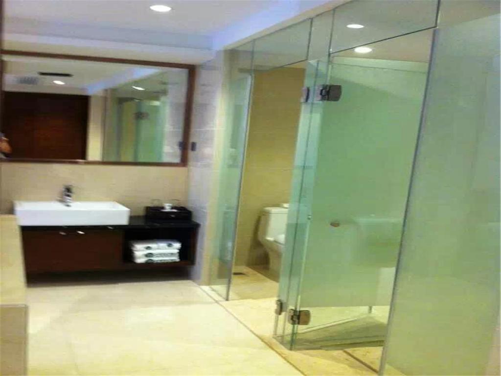 The Century Hotel Zhongshan  Buitenkant foto